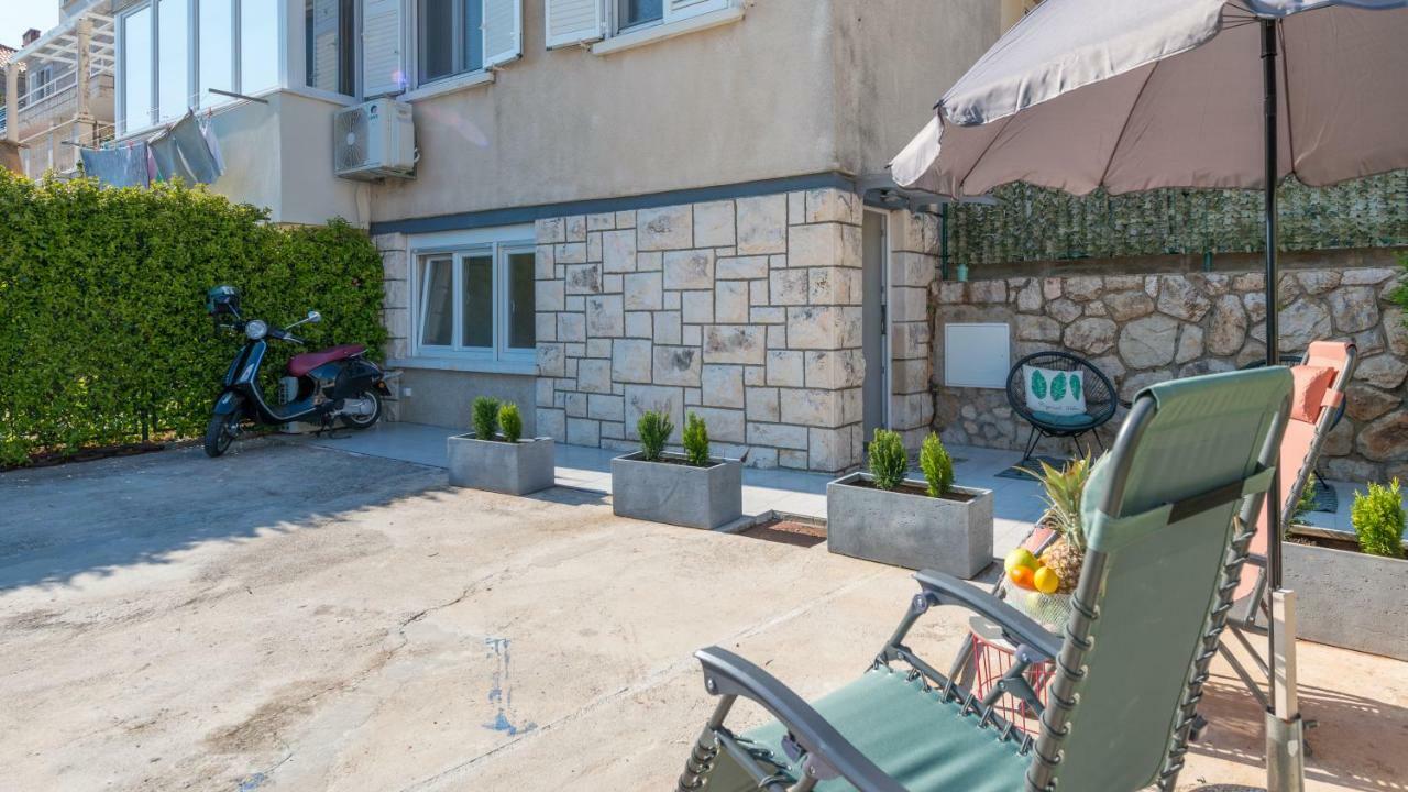 Brand New Studio With Terrace & Parking دوبروفينك المظهر الخارجي الصورة